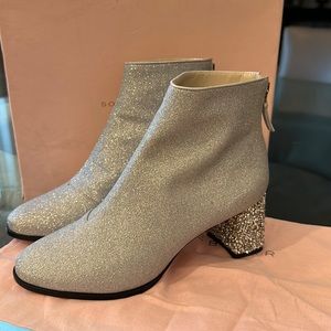 New in Box $680 Luxury Sophia Webster Stella Silver Glitter Boots sz 37 6-7